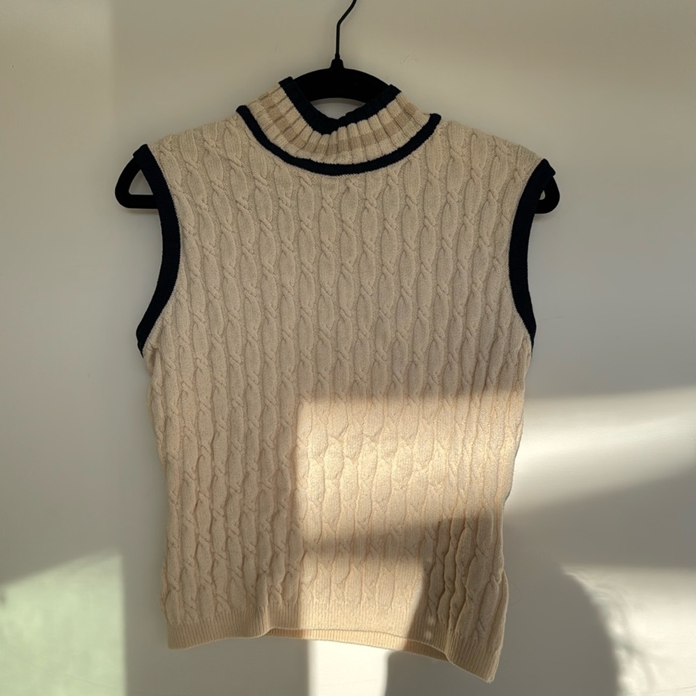 Vintage St John Collection by Marie Gray turtleneck sweater vest